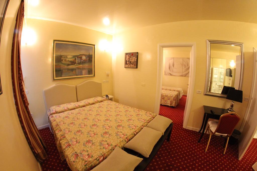 Hotel Europa Fiera Rho Habitación foto